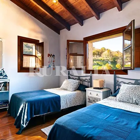 Casa La Fuente Сasa de vacaciones Vibano